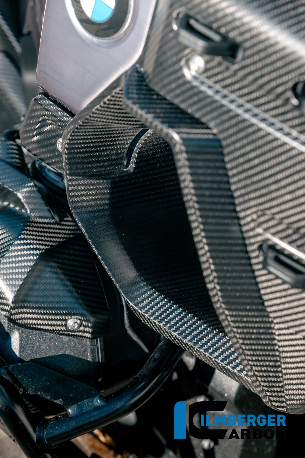 Luchtinlaat paneel cover rechts mat carbon BMW R1300GS Adventure Triple Black (2024+)