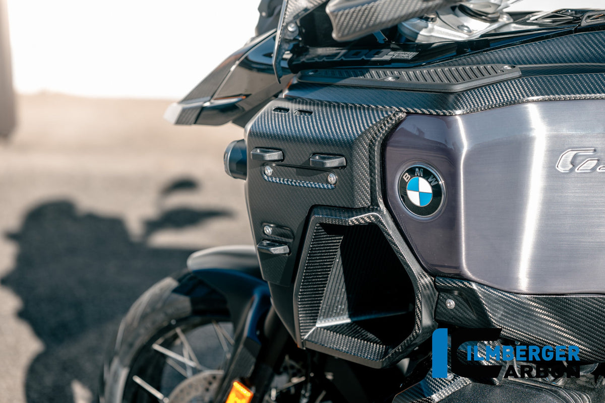 Luchtinlaat paneel cover links mat carbon BMW R1300GS Adventure Triple Black (2024+)