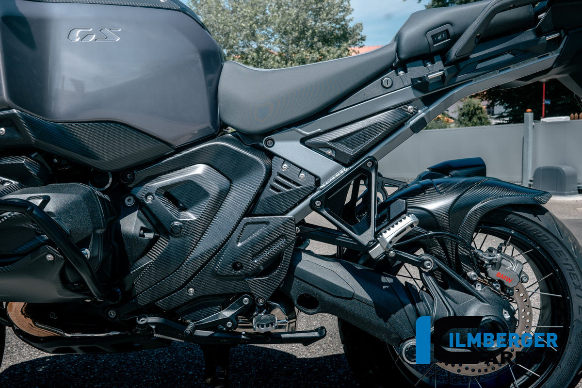 Frame driehoek-cover links voorste deel mat carbon BMW R1300GS Adventure Triple Black (2024+)