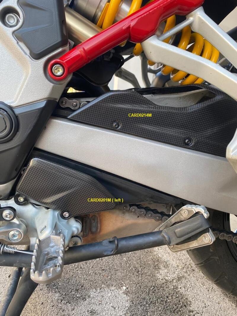 Lightech carbon voorste ketting cover (mat) Ducati Multistrada V4 S (2021+)