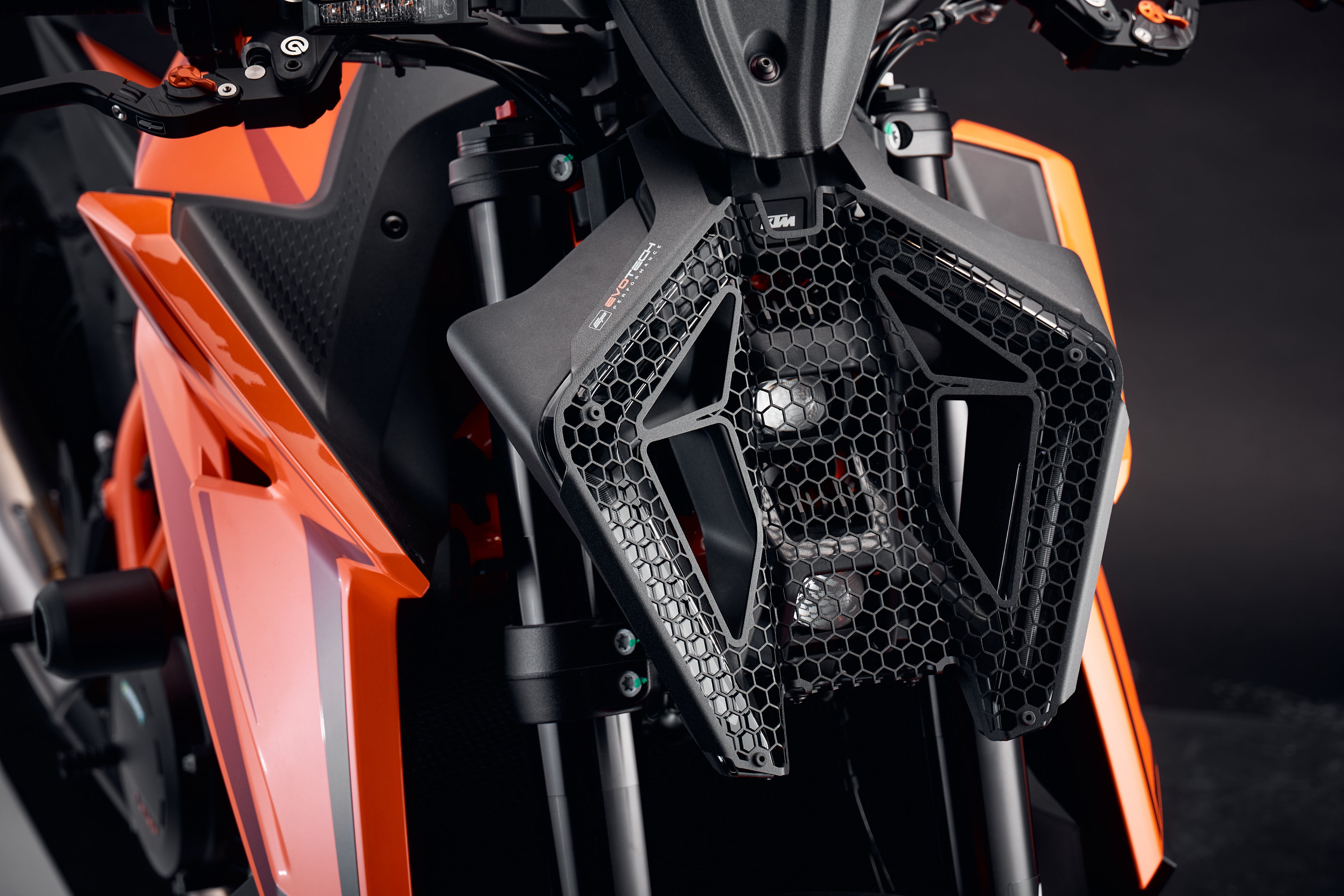 八 Evotech Headlight Guard - KTM 1390 Super Duke R Evo (2024+) – G&G Shop