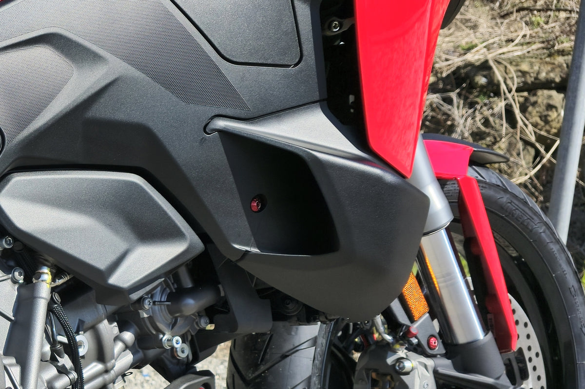 Aluminium boutenset (2 st.) voor zijpanelen Ducati Multistrada V2 S (2025+)