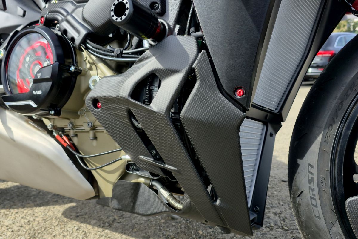 Motorblokbeschermer mat carbon Ducati Streetfighter V4 S (2025+)
