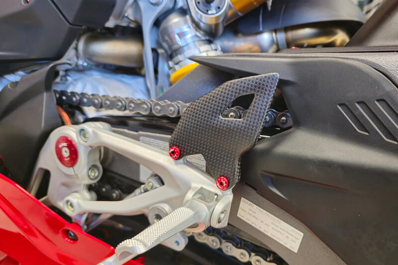 Mat carbon hielbeschermers (2 st.) Ducati Panigale V4 S (2025+)