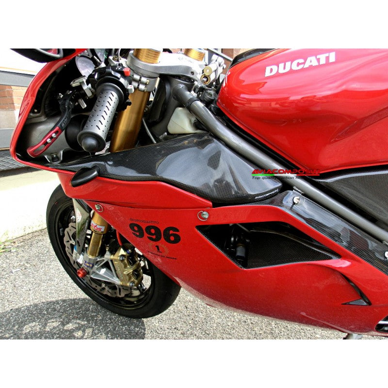 Avia Compositi luchtgeleidercover met gaten voor originele knipperlichten mat carbon set (2 st.) Ducati 748 (1995-2003)