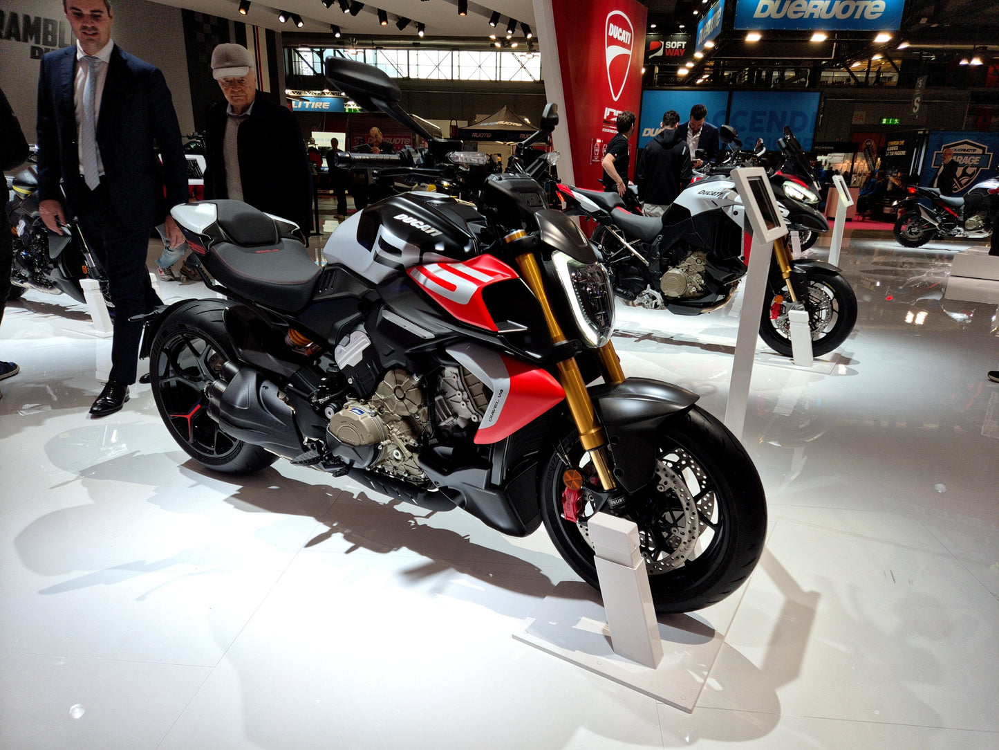 Ducati Diavel V4 RS – brute kracht met Italiaanse finesse