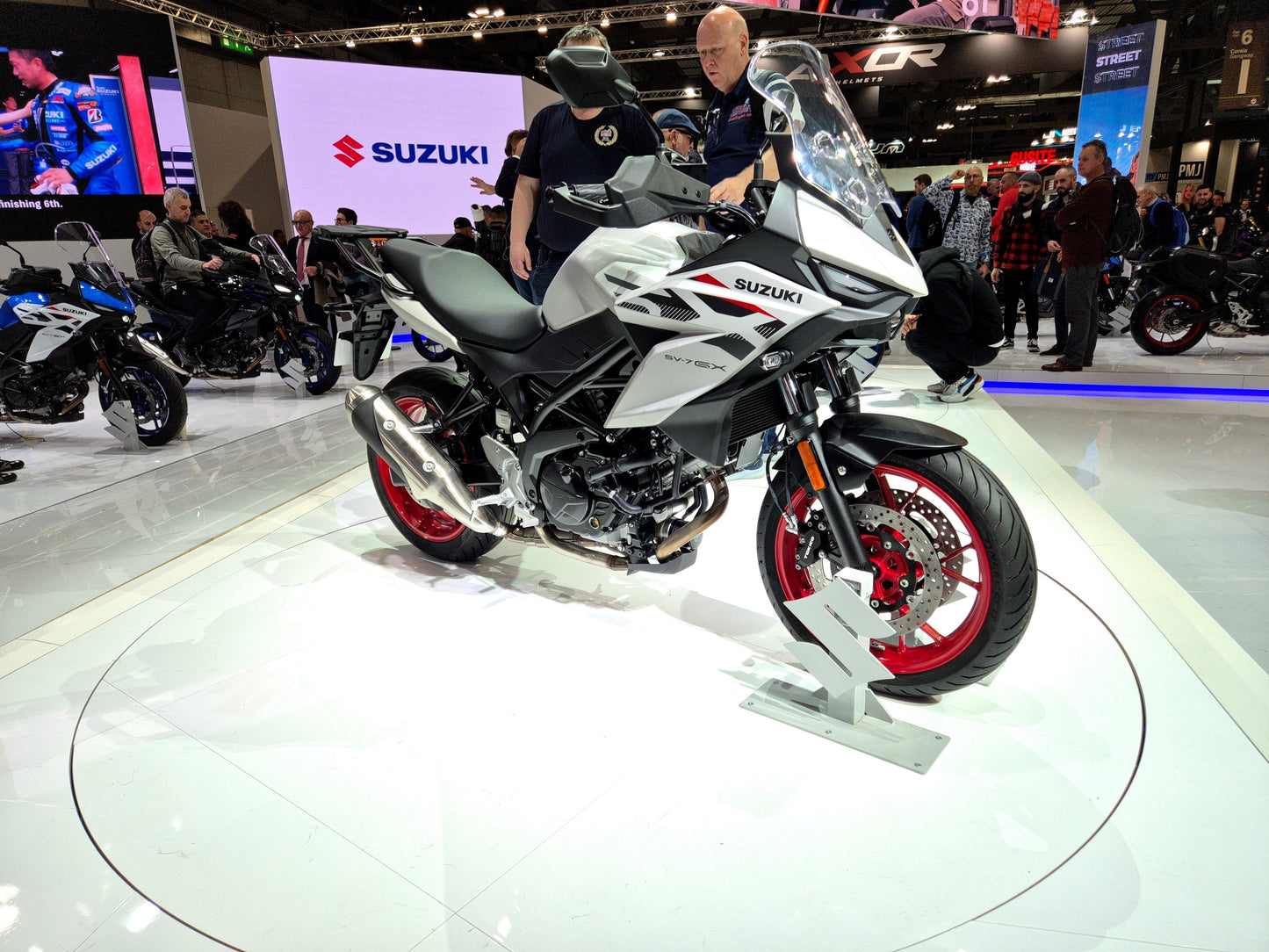Suzuki SV-7GX – de nieuwe standaard in het middenklasse crossover-segment