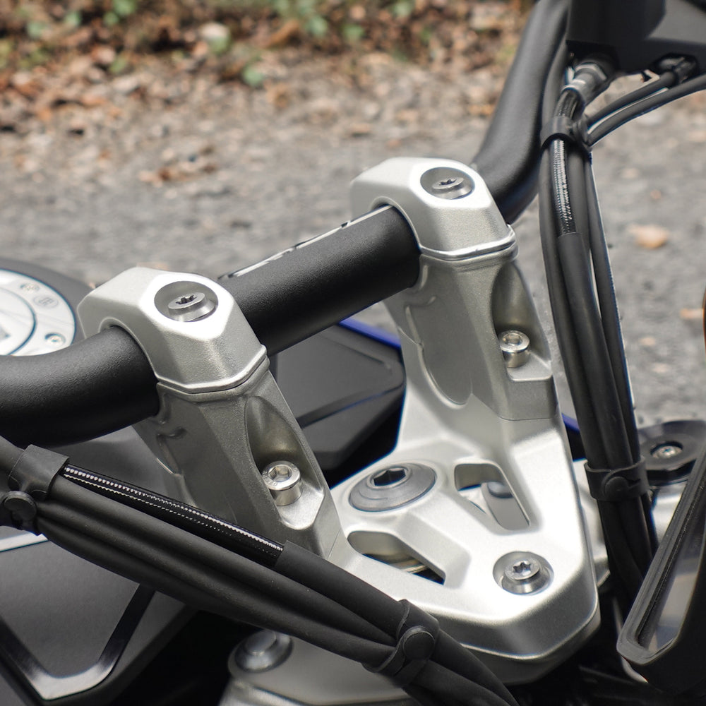 
                  
                    Evotech Manillar Offset Ciser - BMW R 1300 GS Triple Black (2024+)
                  
                