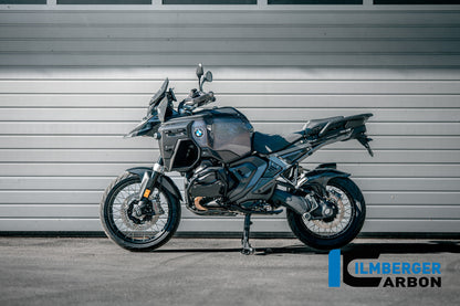 Luchtinlaat paneel cover links mat carbon BMW R1300GS Adventure Trophy (2024+)