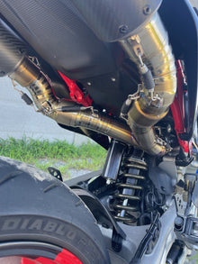 Shift-Tech titanium decat bochtensysteem (inc. OEM hitteschild montagepunten) Ducati Hypermotard 698 Mono RVE (2024+)