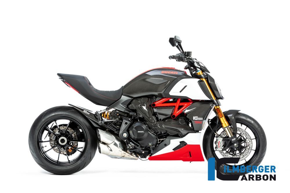 
                  
                    Abgasvorschüsse am Verteiler Gloss Ducati Diavel 1260 Lamborghini (2021)
                  
                