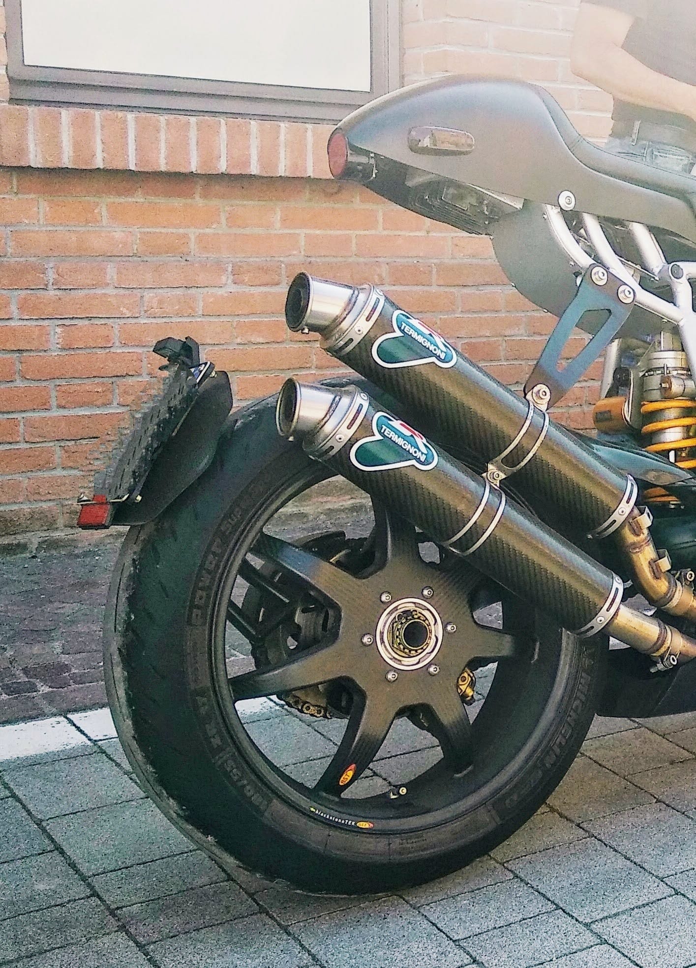 BST Carbon Achtervelg Mamba TEK 6,0 x 17" Ducati Monster S2R 800 1000 2005 t/m 2008