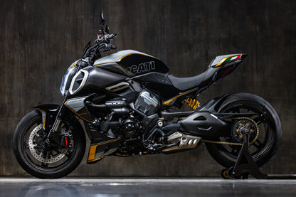 BST Carbon Tarnal Rim Rapid Tek 8.5 x 17 "Ducati Diavel V4 V4S