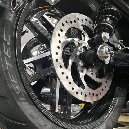 BST Reaper TEK 5.5x18'' carbon achtervelg voor Harley Davidson XL1200C Sportster 1200 Custom (2008-2010)