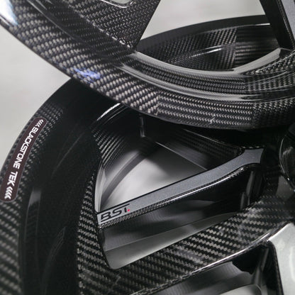 BST Reaper TEK 3.5x19" carbon voorvelg voor Harley Davidson FLSTF Fat Boy (2007-2008)