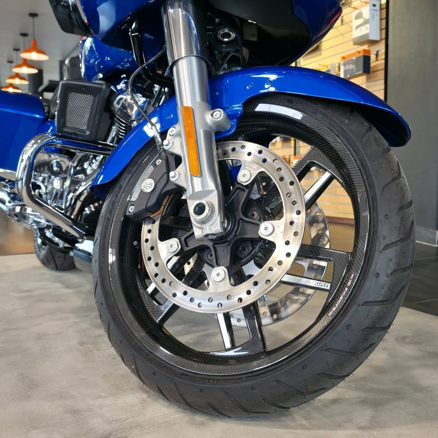 BST Reaper TEK 3.5x19" carbon voorvelg voor Harley Davidson XL1200XS Forty Eight Special (2018-2019)
