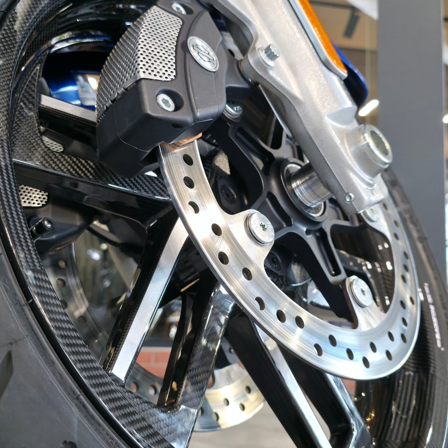 BST Reaper TEK 3.5x19" carbon voorvelg voor Harley Davidson XL1200X Forty Eight (2010-2019)