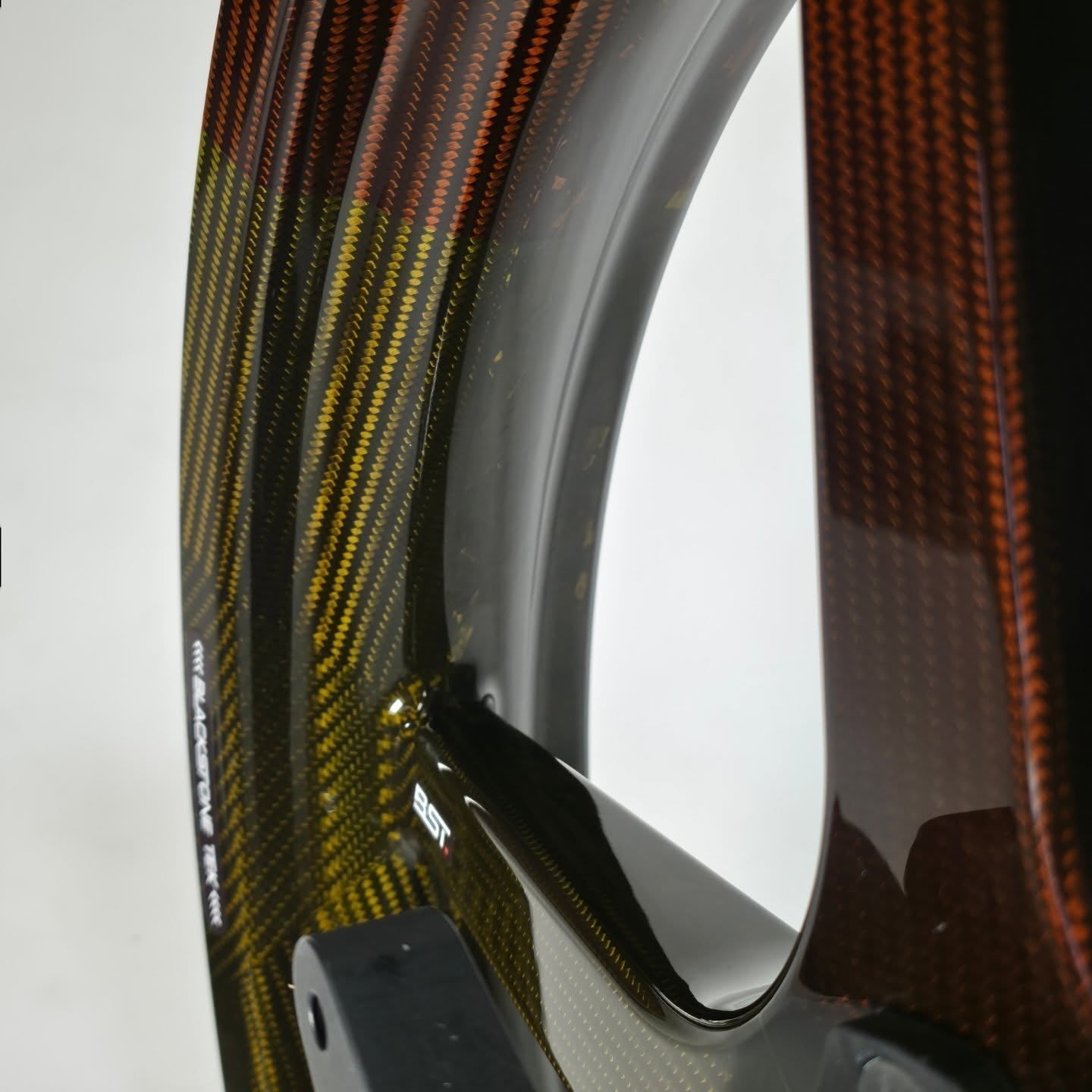 BST Twin TEK 6x17'' carbon achtervelg voor Harley Davidson FXFB Fat Bob (2018-2019)