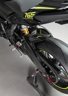 Achterspatbord met kettingbeschermer glanzend carbon Triumph Street Triple 765 RX (2026+)