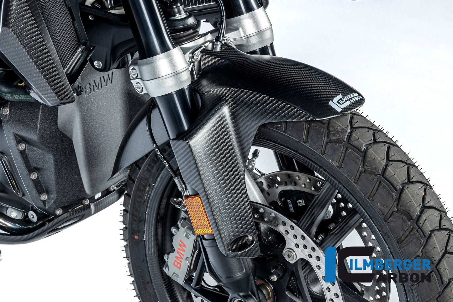 Voorspatbord mat carbon BMW R1300GS Triple Black 2023+