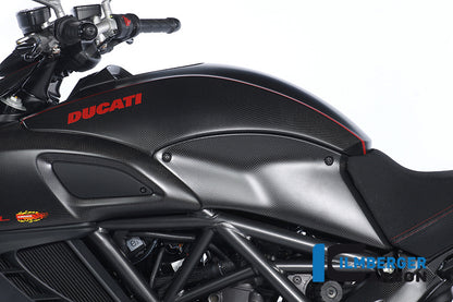 Tank zijpaneel links carbon cover Ducati Diavel (2014-2018)