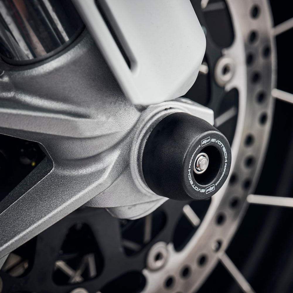 
                  
                    The precision fit of the EP Spindle Bobbins Crash Protection Kit to the front wheel of the Ducati DesertX.
                  
                