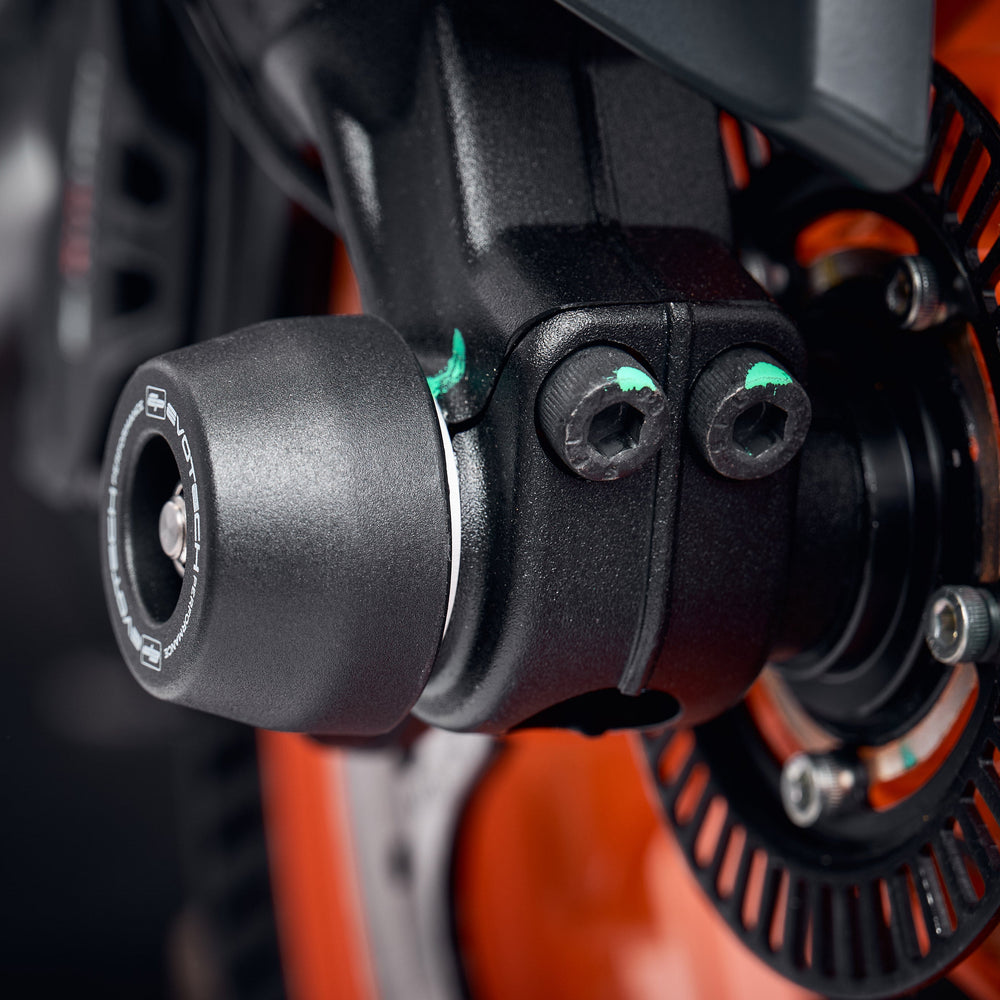 
                  
                    EVOTECH FRANT SPINDLE BOUBBINS - KTM 390 DUKE (2024+)
                  
                