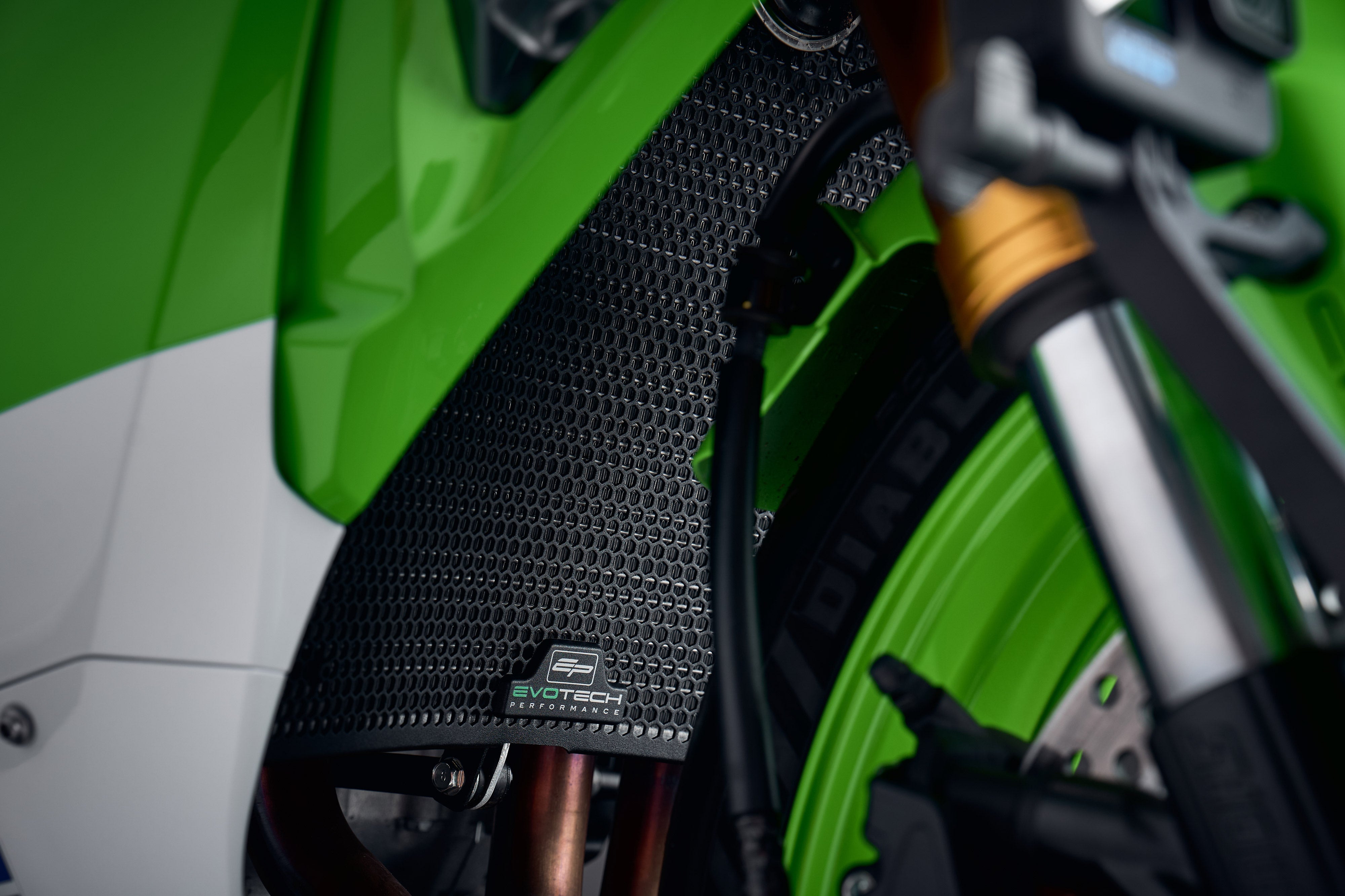 Evotech Kawasaki Ninja ZX-6R Radiator cover (2024+) – G&G Shop