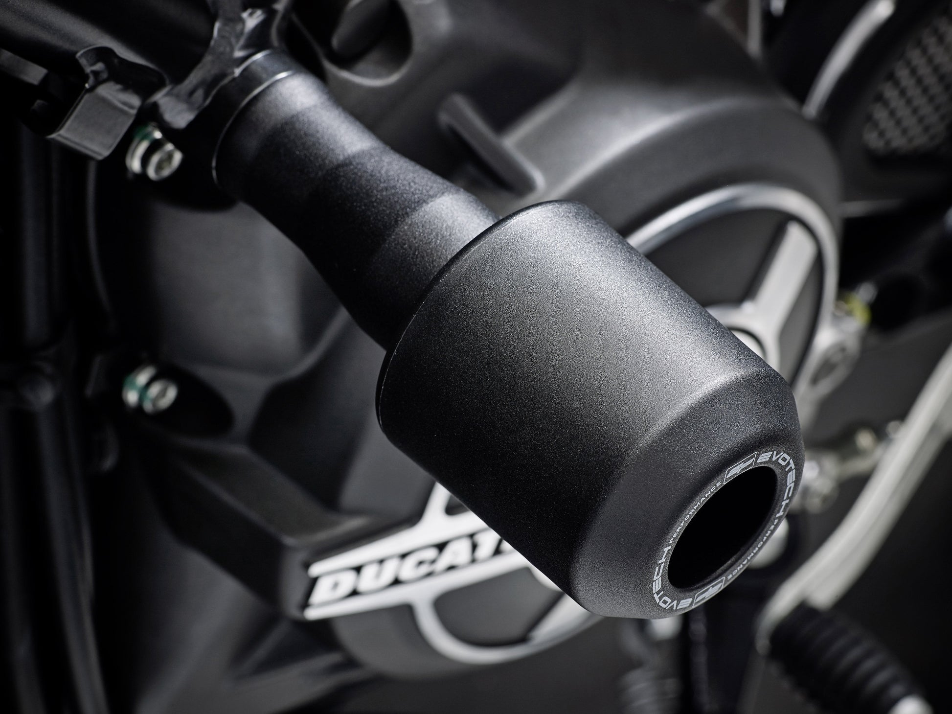 Evotech Ducati Monster 797+ (Plus) Valblokken set (2018-2020)