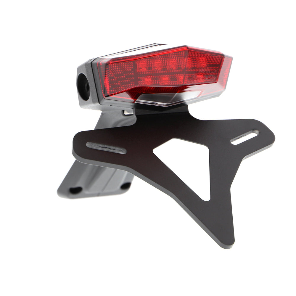 
                  
                    Evotech KTM 790 Duke Tail Tidy (2023+) (lumière arrière rouge)
                  
                