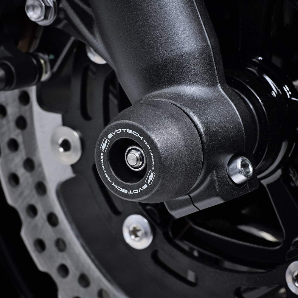 
                  
                    The signature EP Spindle Bobbins Kit precision fitted to the motorcycle, designed to blend with the front forks of the Kawasaki Z650 Performance.
                  
                