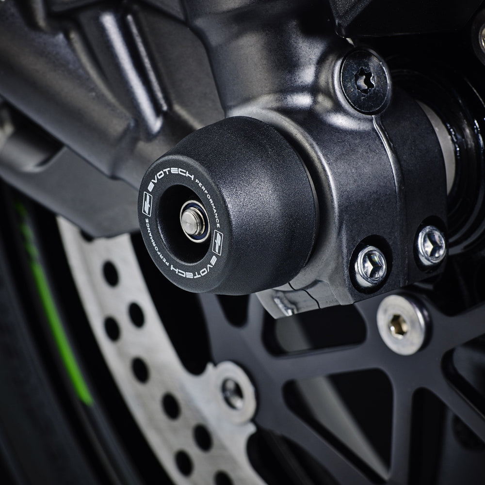 EP Spindle Bobbins Crash Protection fitted to the front wheel of the Kawasaki Ninja ZX-10R shielding the front forks and brake calipers.