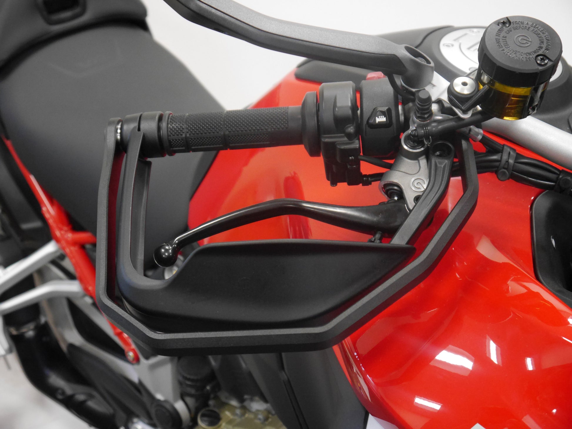 Evotech Handkap Beschermer Beugels - Ducati Multistrada V4 Pikes Peak (2025+)