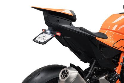 Verstelbare kentekenplaathouder Evotech - KTM 990 Duke R (2026+)