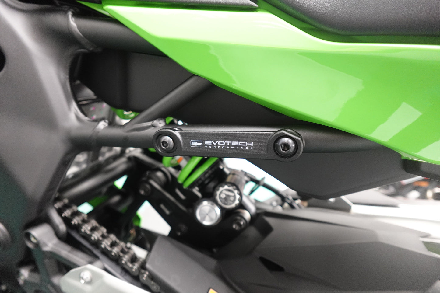 Evotech Auspendant & SCOLLION Footrap Entfernung Kit - Kawasaki Ninja ZX -4R (2023+)