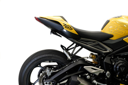 Verstelbare kentekenplaathouder incl. V1 knipperlichten Evotech - Triumph Street Triple R (2020-2022)