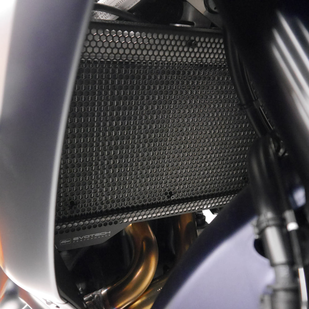 Evotech Yamaha YZF-R7 Radiator Guard (2022+)