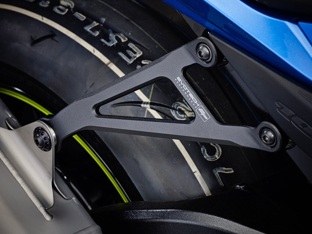 Evotech Suzuki GSX -R1000 PIGTIENTO DE ESCAPE Y PILSION Kit de eliminación de footpeg (2017 - 2022)