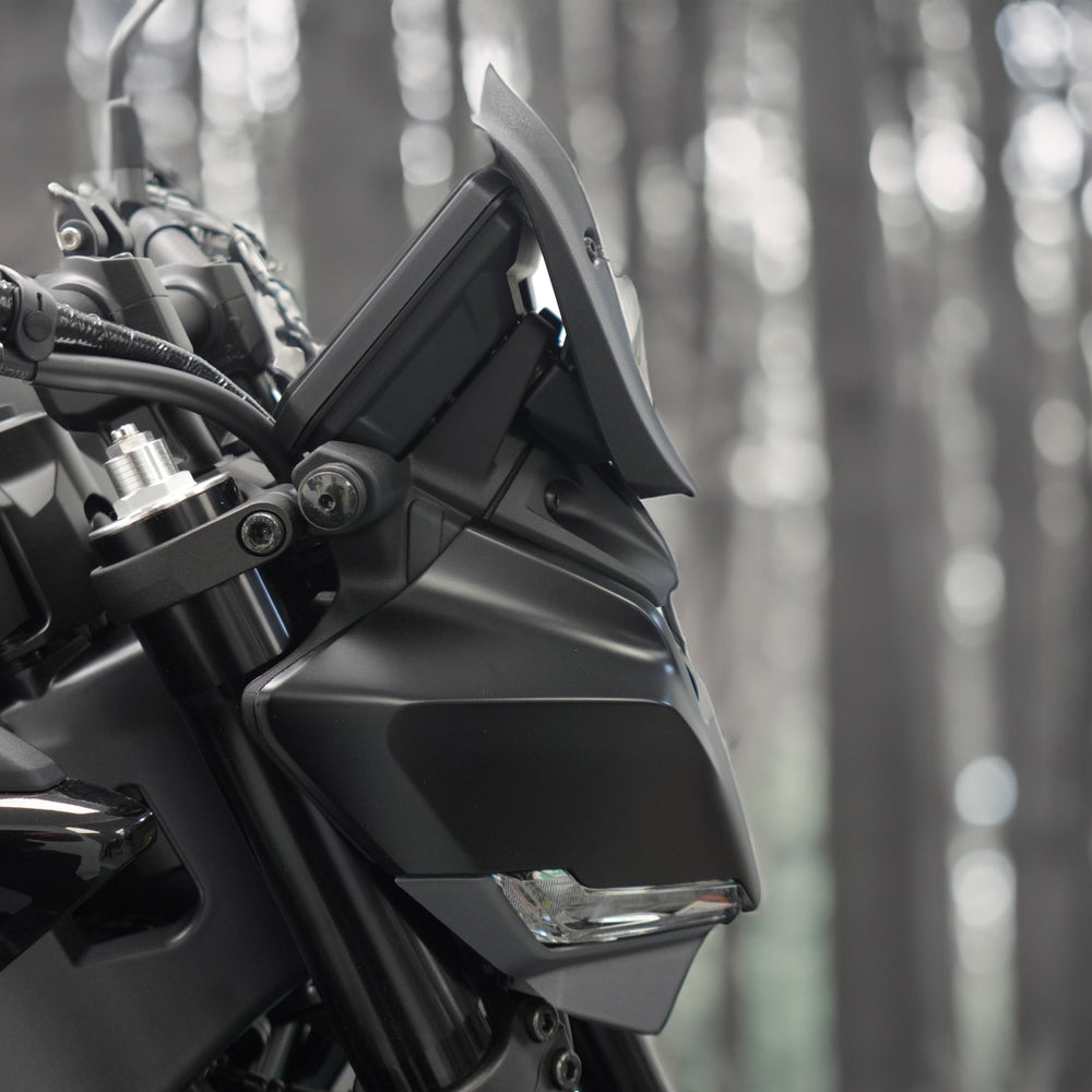 
                  
                    A profile view of the front dash of the Yamaha MT-09 with Evotech Fly Screen motorcycle accessory installed.
                  
                