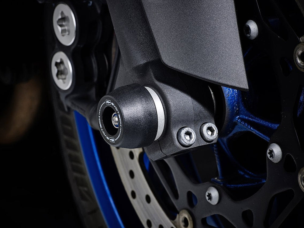 
                  
                    EP Spindle Bobbins Crash Protection fitted to the front wheel of the Yamaha YZF-R6 guarding the front forks and brake calipers.
                  
                