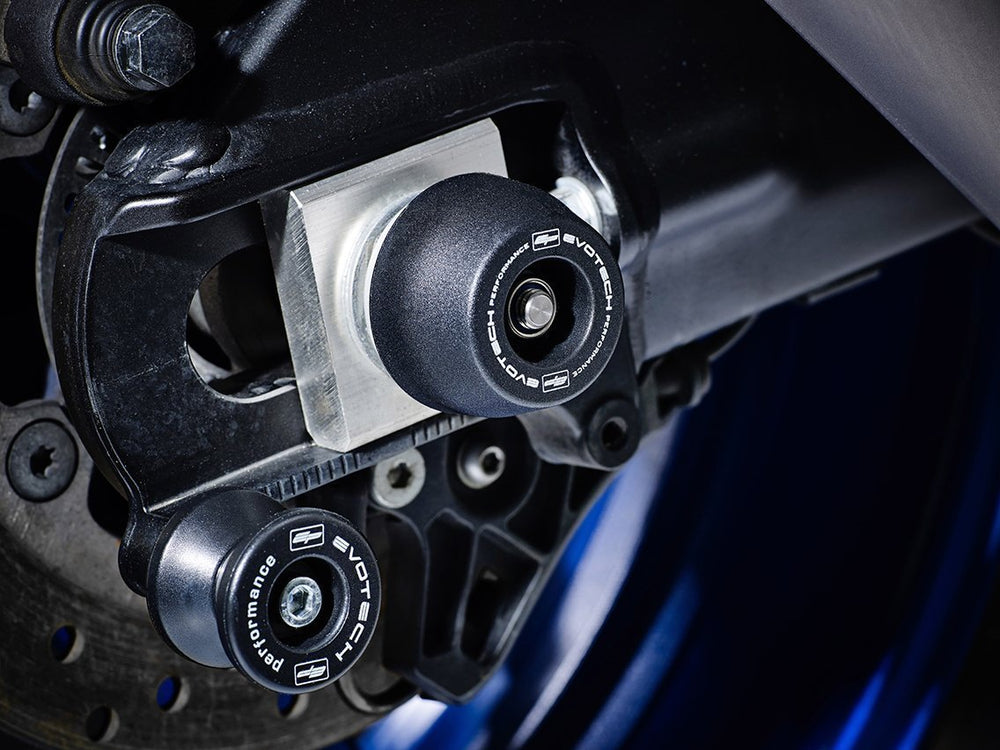 
                  
                    EP Spindle Bobbins Kit crash protection for the rear swingarm of the Yamaha YZF-R1M, fitted near EP Paddock Stand Bobbins.  
                  
                