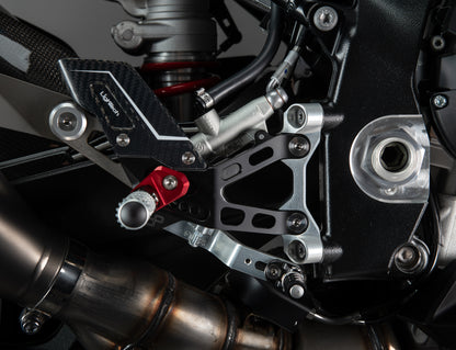 Conjunto de enlaces de freno ajustables R (edición especial) con reposapiés plegables y protectores de tacón de carbono BMW S1000RR (2019-2024)