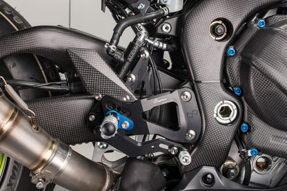 Interruptor de freno ajustable Conjunto con reposapiés plegables Suzuki GSX-R 1000 2017-2022