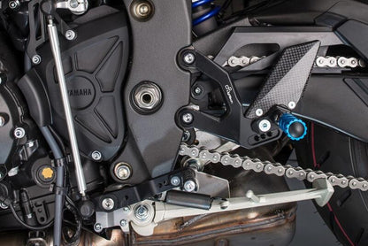 Conjunto de enlaces de freno ajustables R (edición especial) con reposapiés plegables Yamaha MT-10 2016-2021