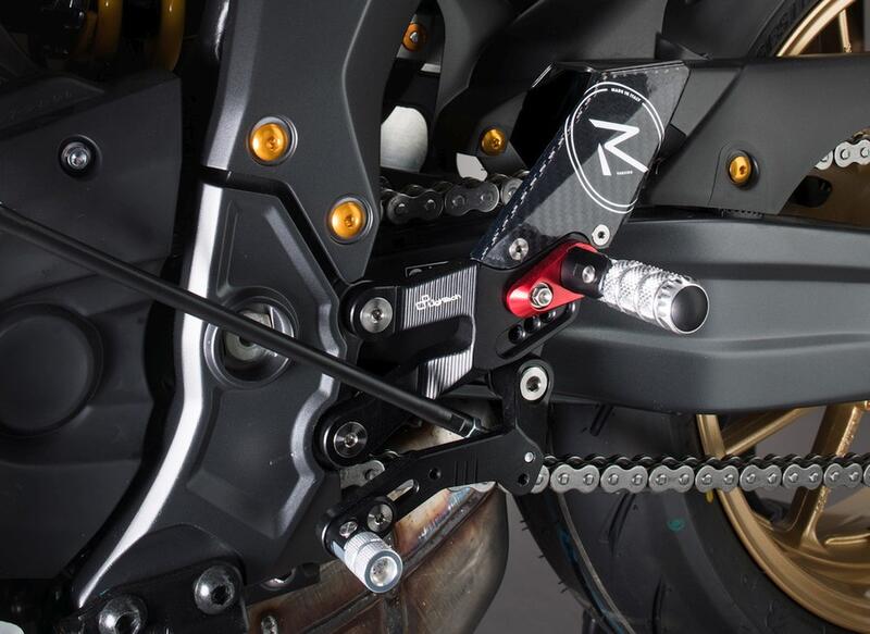 
                  
                    Adjustable Rear Set With Fixed Foot Pegs Yamaha R7 2022+
                  
                