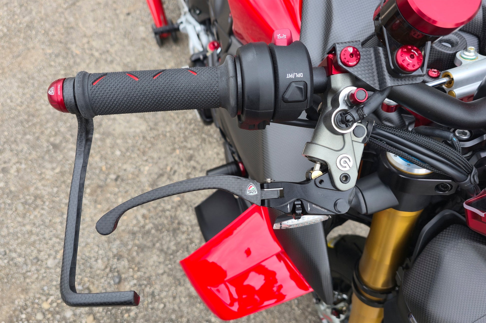Carbon opklapbare remhendel - met horizontale verstelknop Aprilia RSV4 (2009-2014)