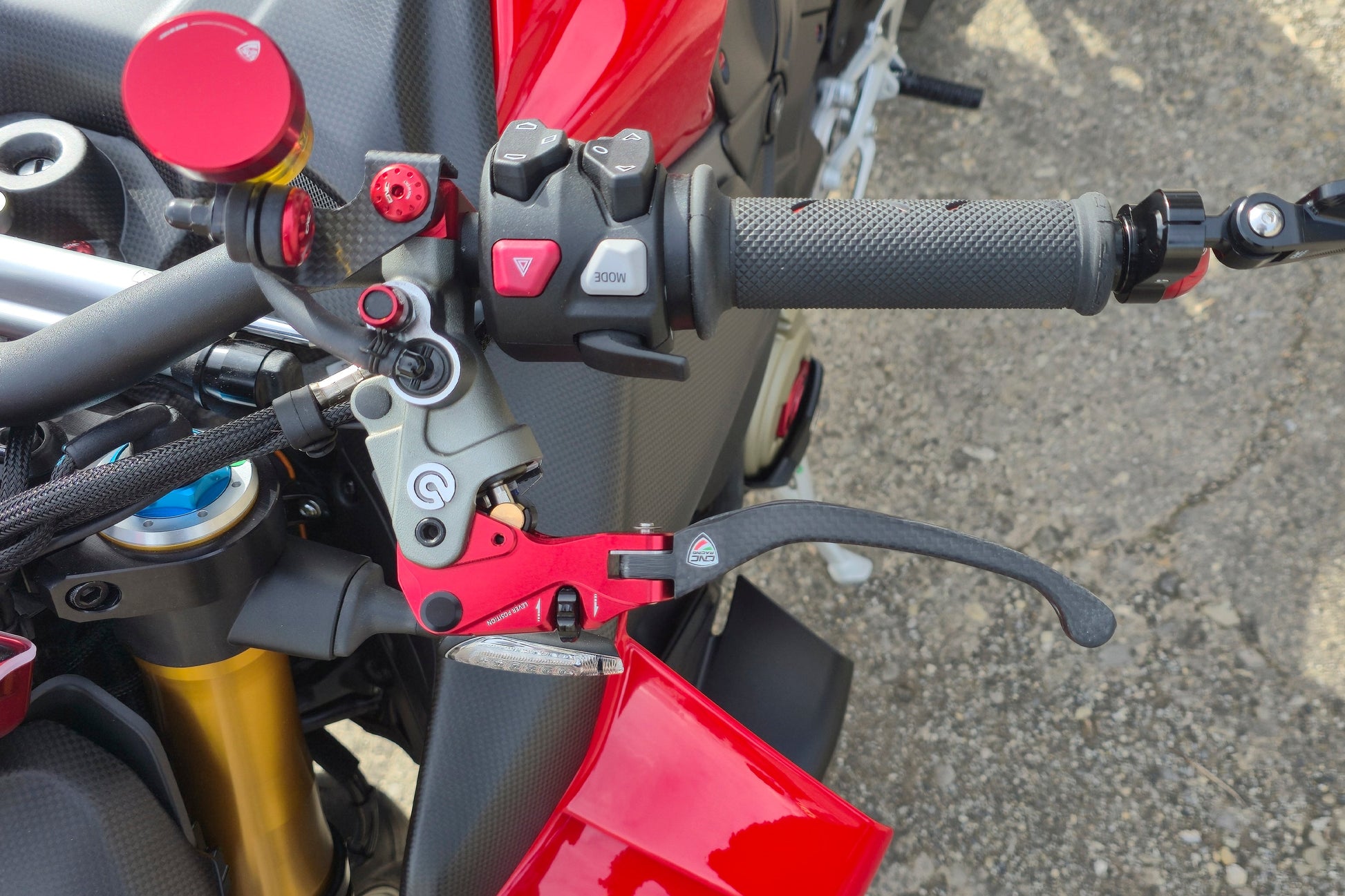 Carbon opklapbaar koppelingshendel - met rollende verstelknop Ducati Streetfighter V4 (2023+)