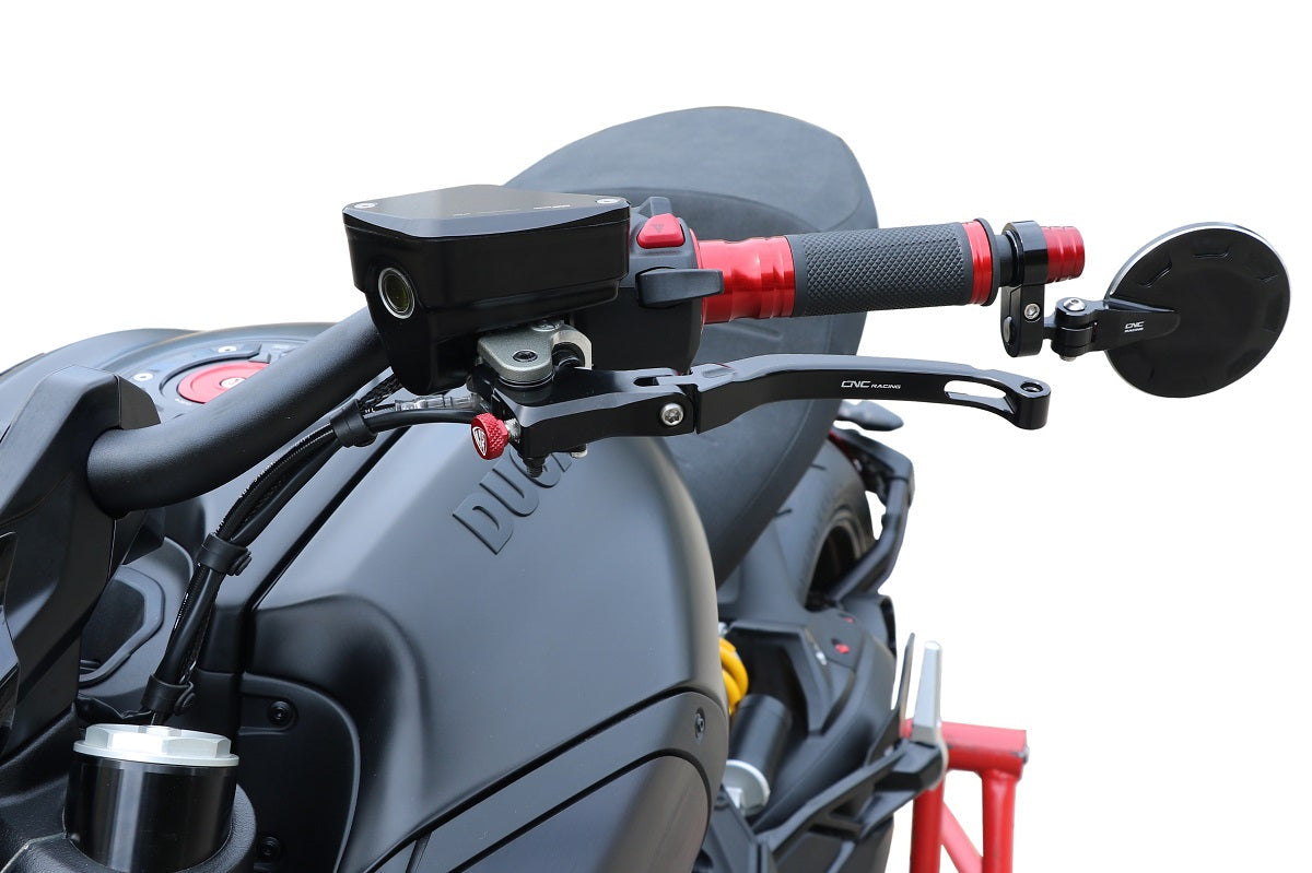 Stuurgewichtset 'Mini' CNC Racing Ducati 996 (1998-2001) gemonteerd inclusief CNC Racing hendelset