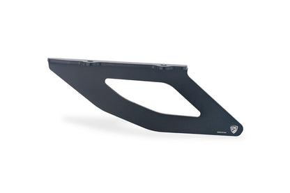 CNC Racing PR332B kettingbeschermer zwart zijaanzicht