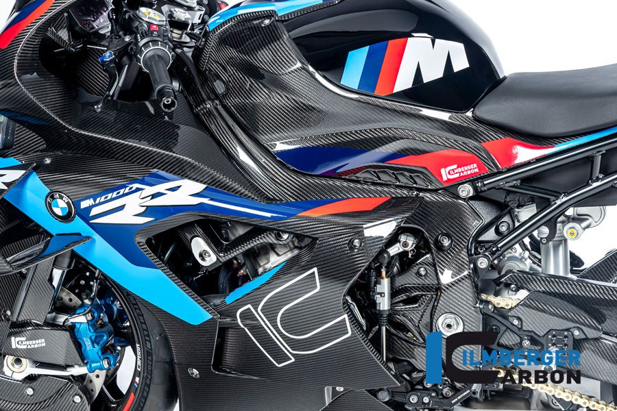 
                  
                    COUVERTURE D'EMPLIQUE BIG gauche BMW Glossy Carbon M1000RR (2023+)
                  
                